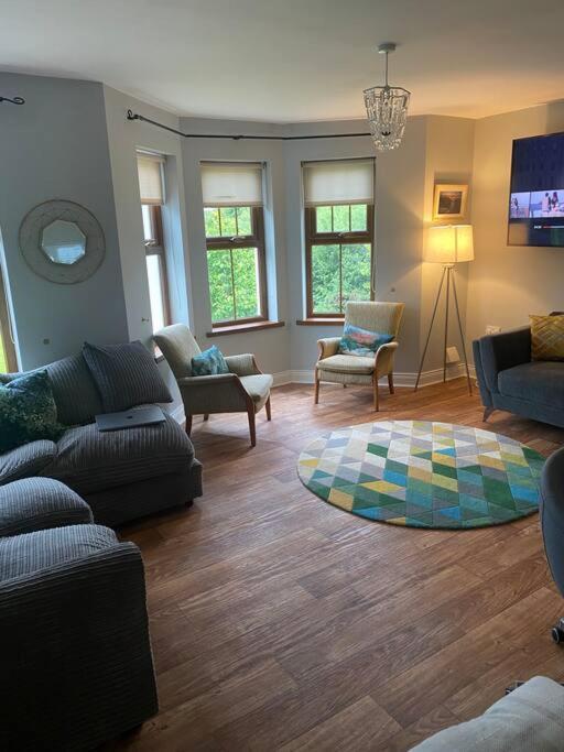 Cheerful 4-Bed Townhouse In Centre Of Newcastle Villa Newcastle  Exterior photo